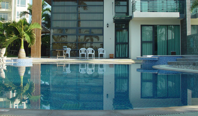 游泳池藥劑,游泳池循環過濾,尿素超標,深藍一號消毒劑